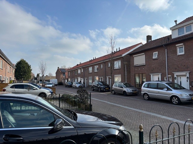 Buizerdstraat 16