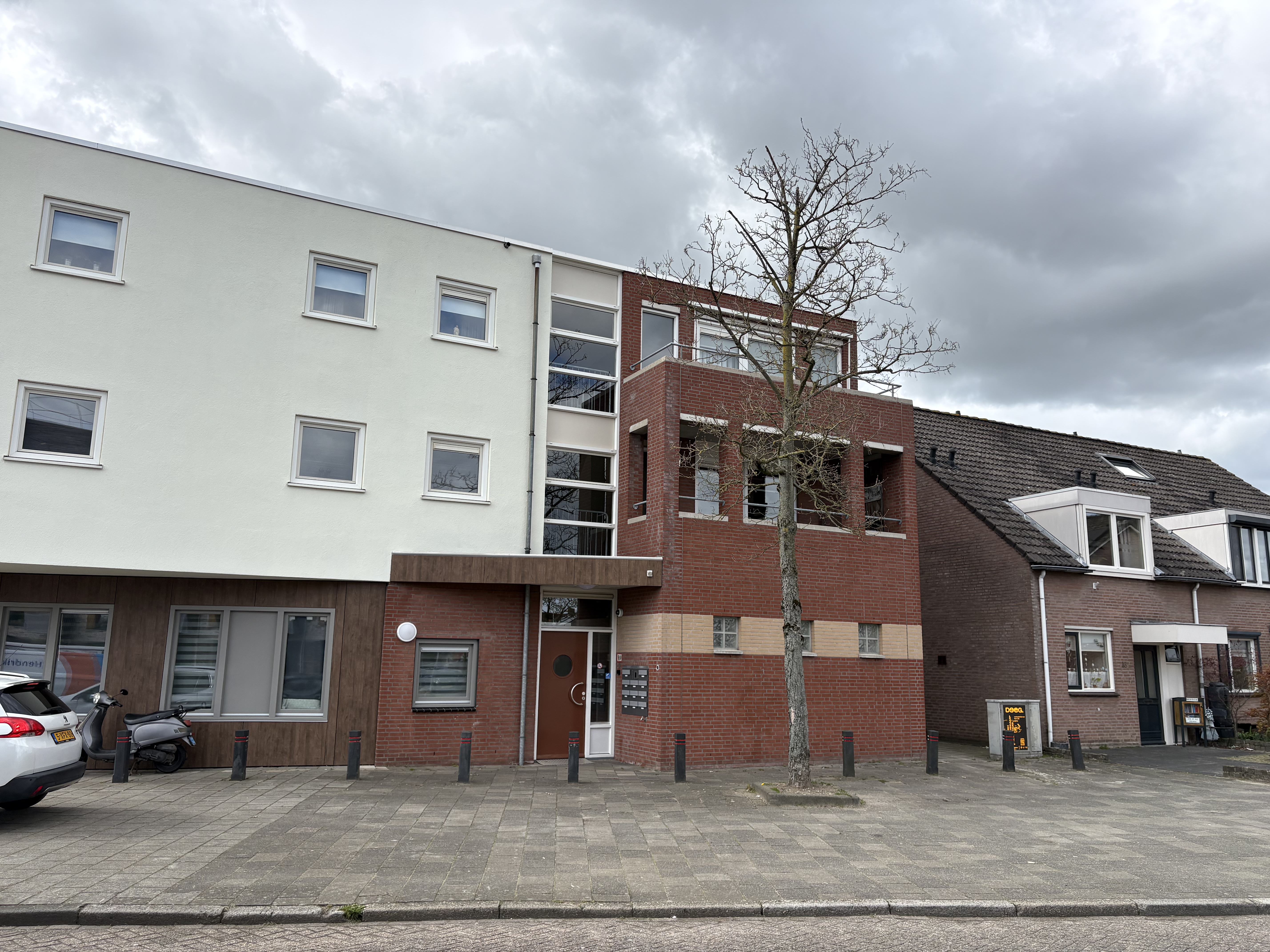 Burgemeester van Houtplein 16, 5251 PV Vlijmen, Nederland