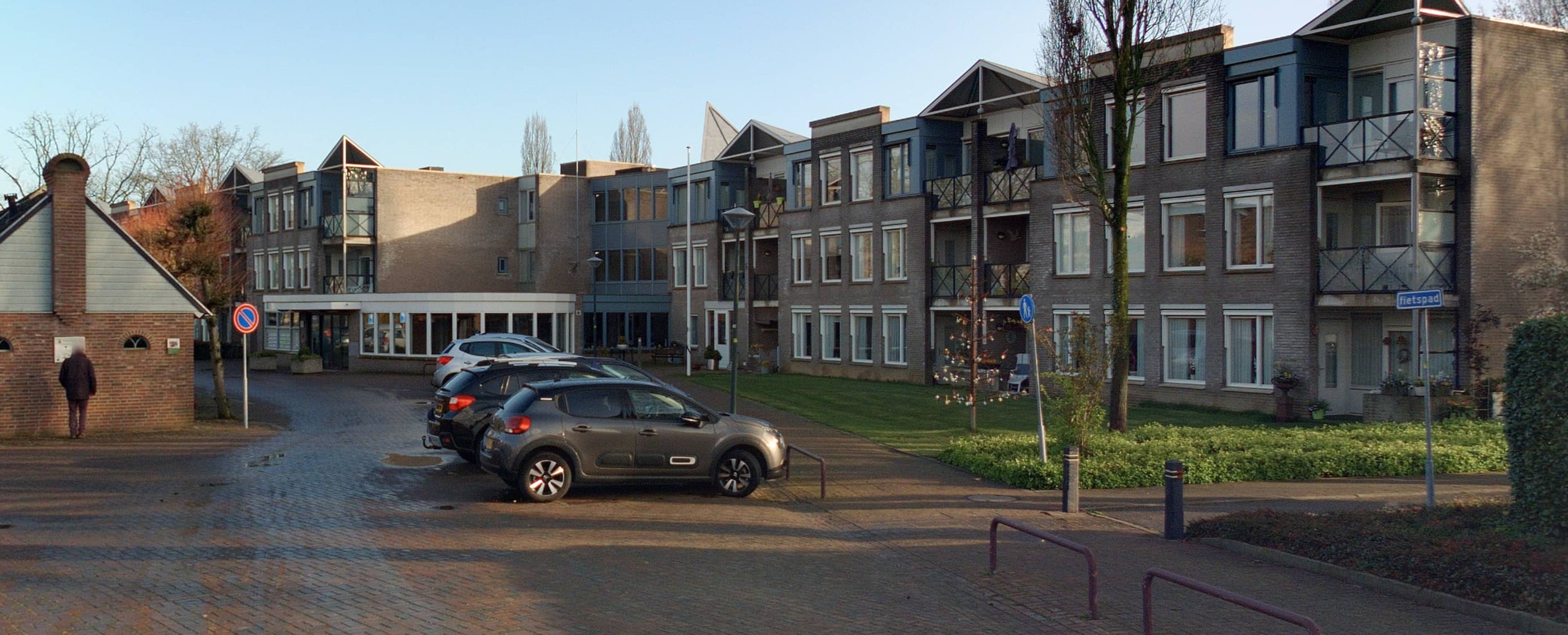 Netjeshof 1