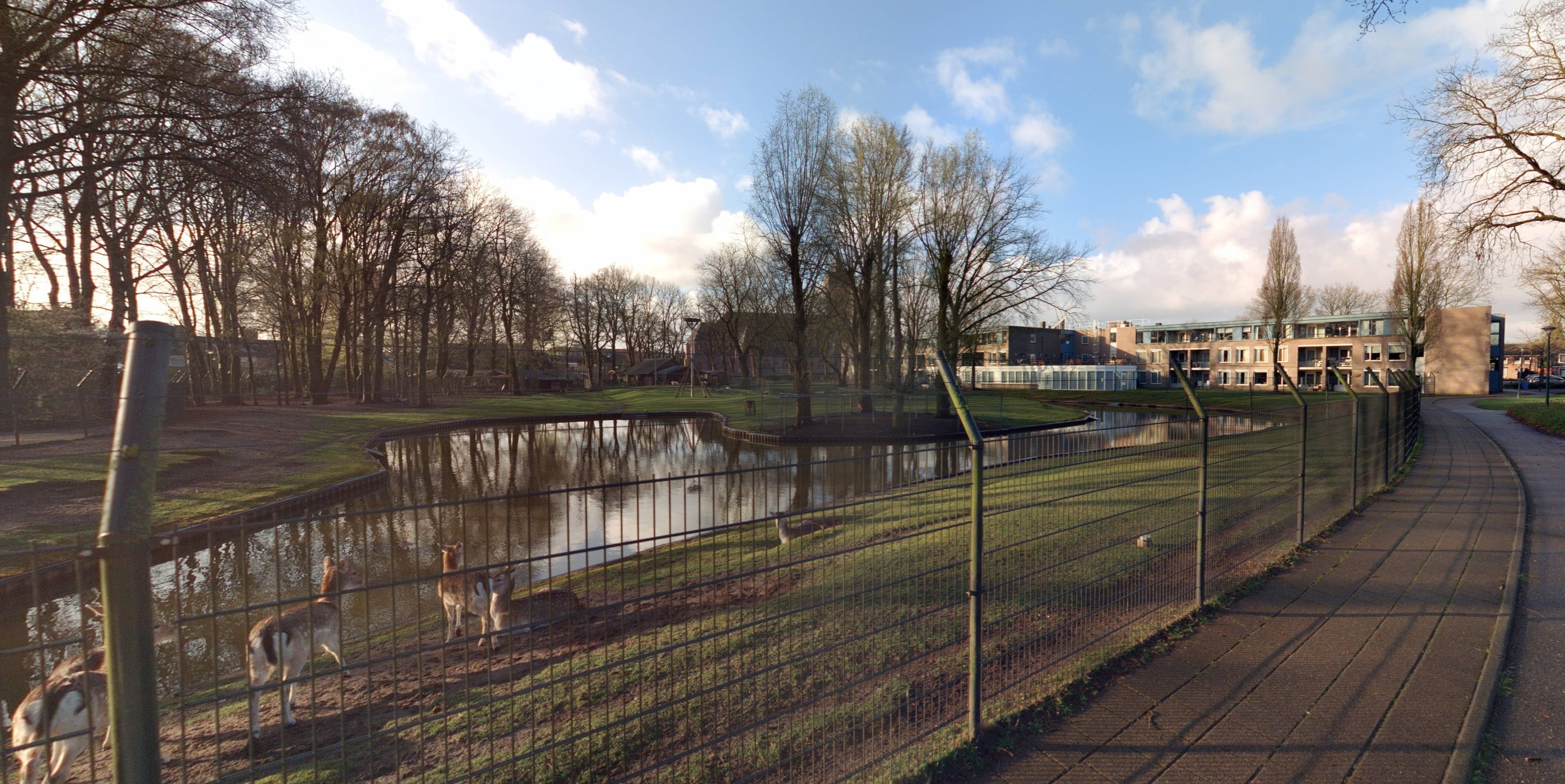 Netjeshof 1