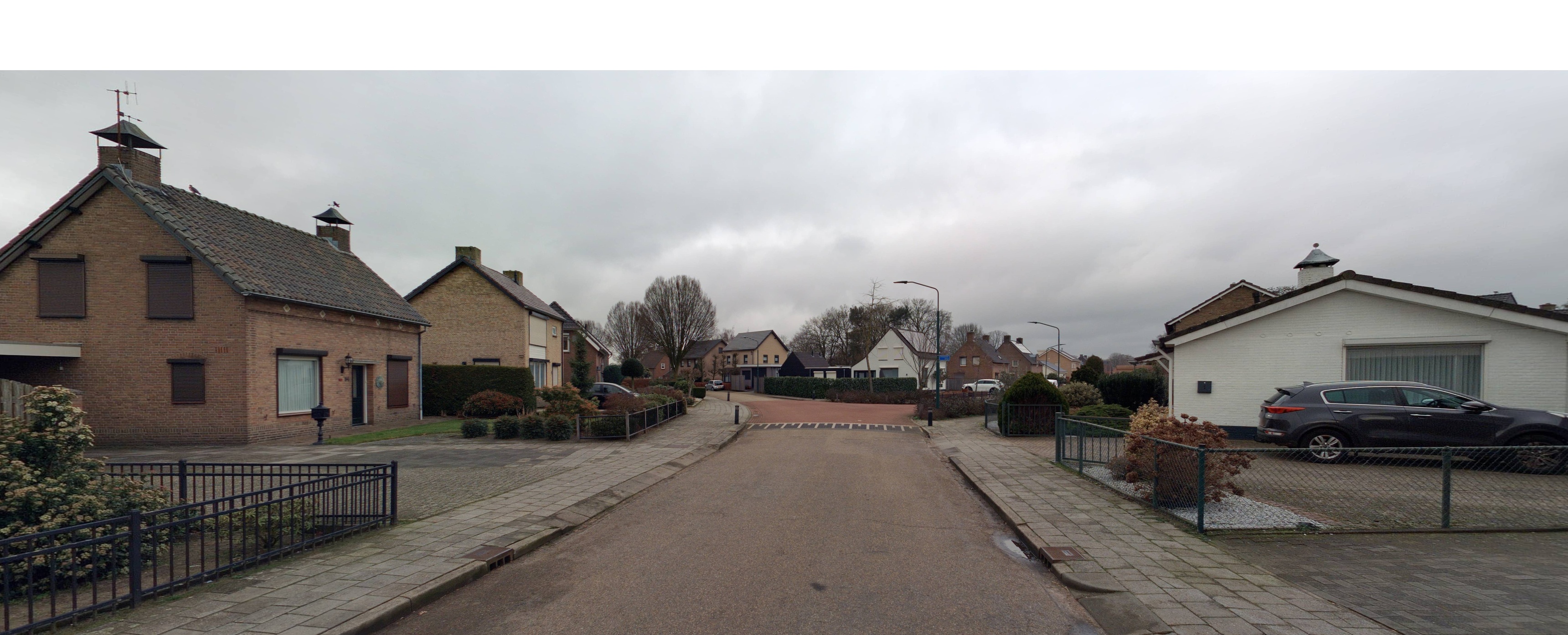 Pater van Den Elzenstraat 36