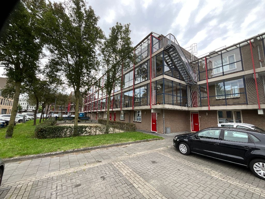 Van Leeuwenhoekstraat 42