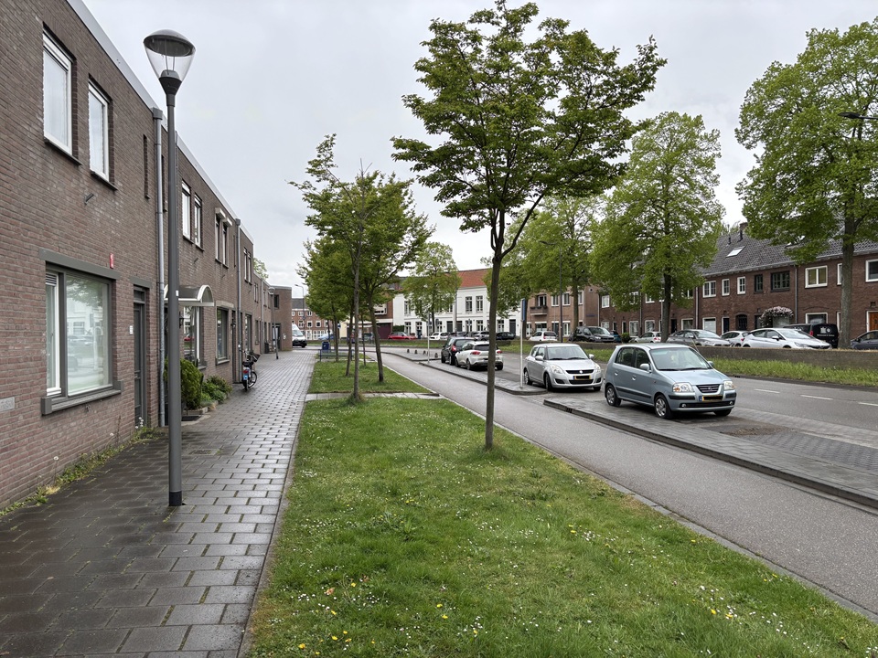 Oostwal 37