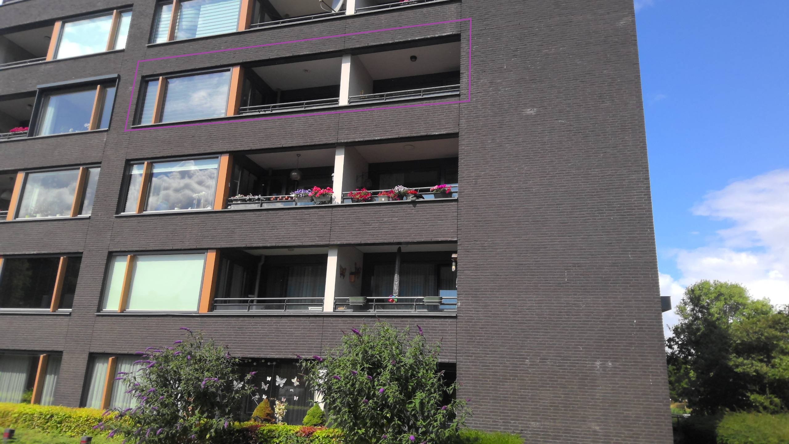 Eemweg 76, 5215 HR 's-Hertogenbosch, Nederland