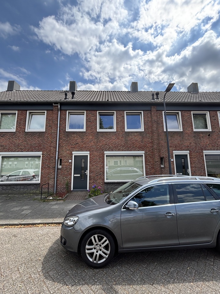 Van Broeckhovenlaan 13