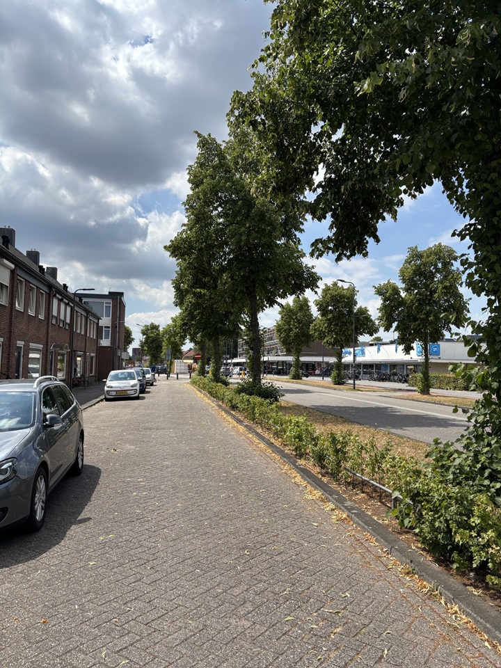 Van Broeckhovenlaan 13