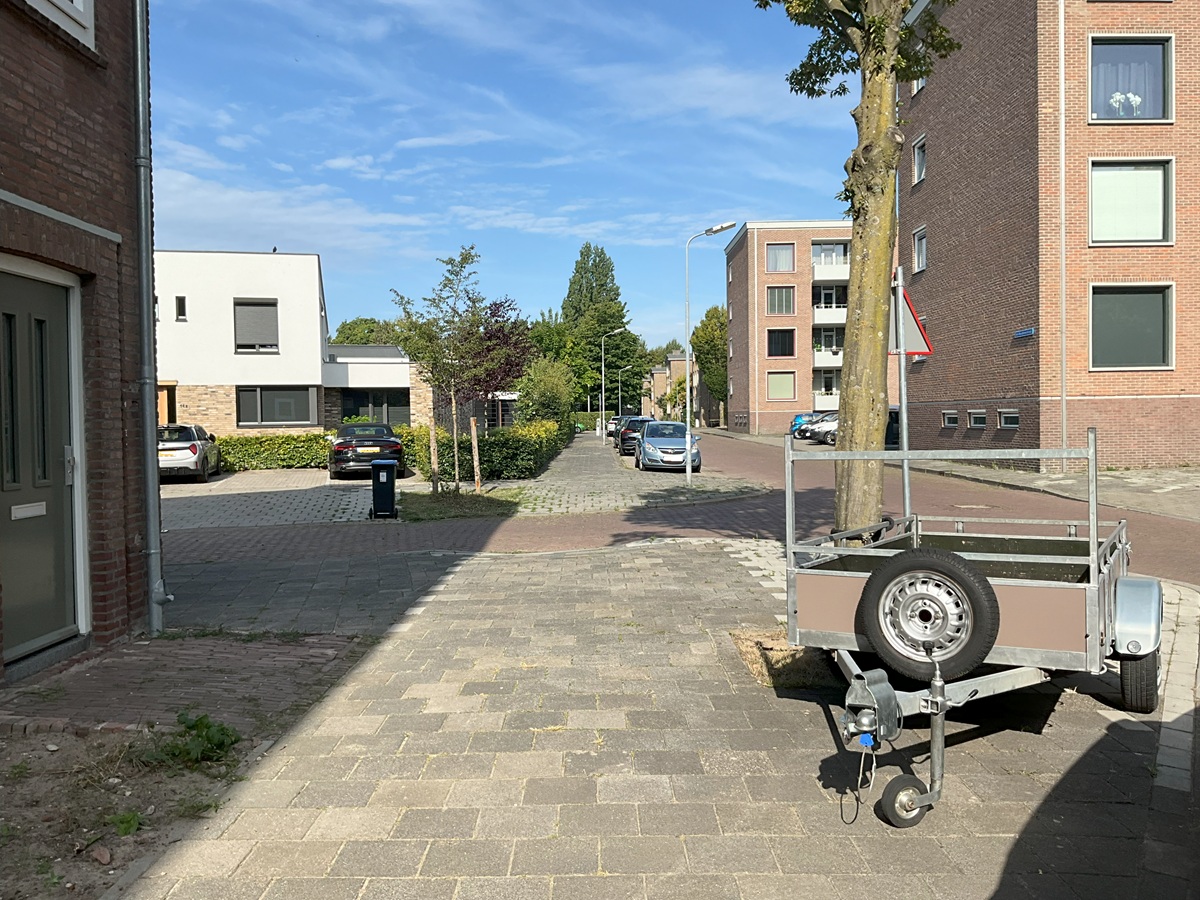 Van Ruusbroecstraat 17